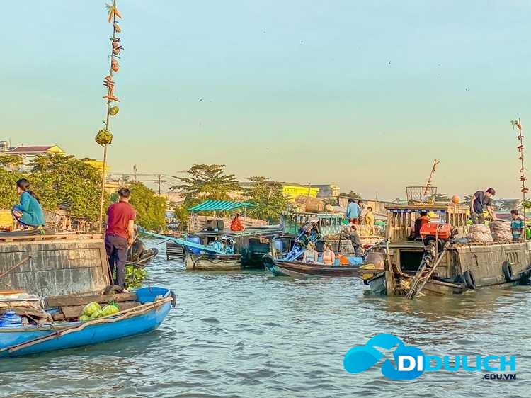 cho-noi-can-tho-4 Chợ nổi Cần Thơ, đặc sản du lịch sông nước