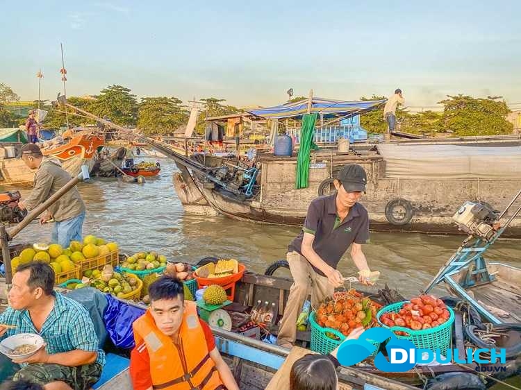 cho-noi-can-tho-7 Chợ nổi Cần Thơ, đặc sản du lịch sông nước