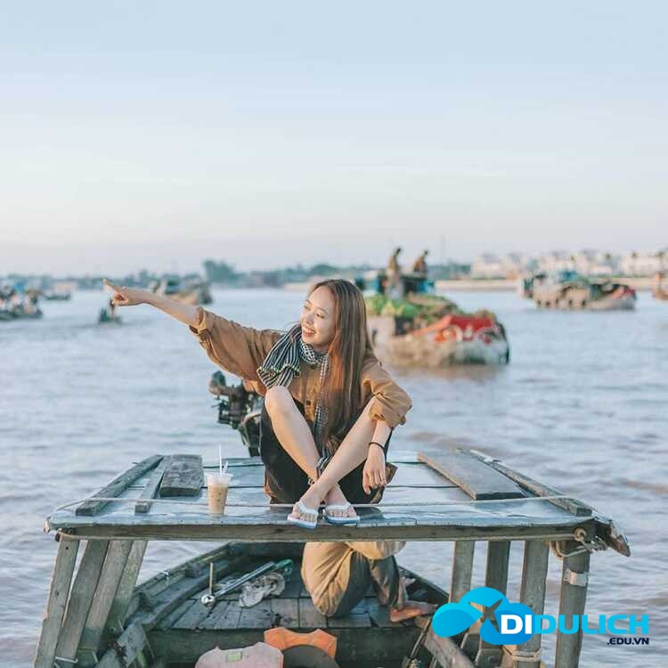 cho-noi-nga-bay-phung-hiep-16_optimized check in chợ nổi ngã bảy