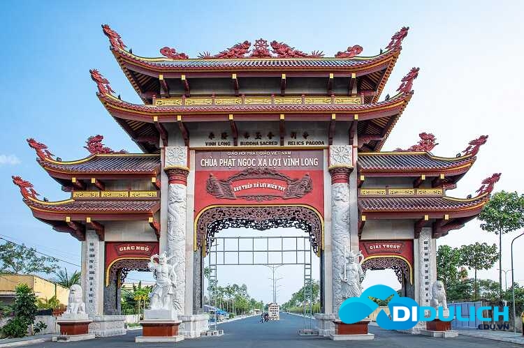 chua-phat-ngo-xa-loi-1_optimized cổng chùa