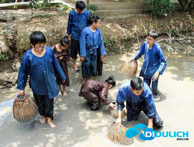 cu-lao-thoi-son-12_optimized tạt mương bắt cá