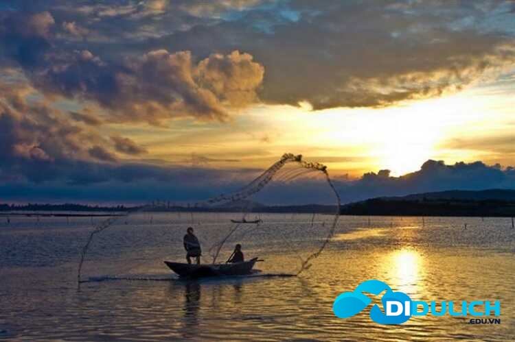 dam-o-loan-4 Đầm Ô Loan