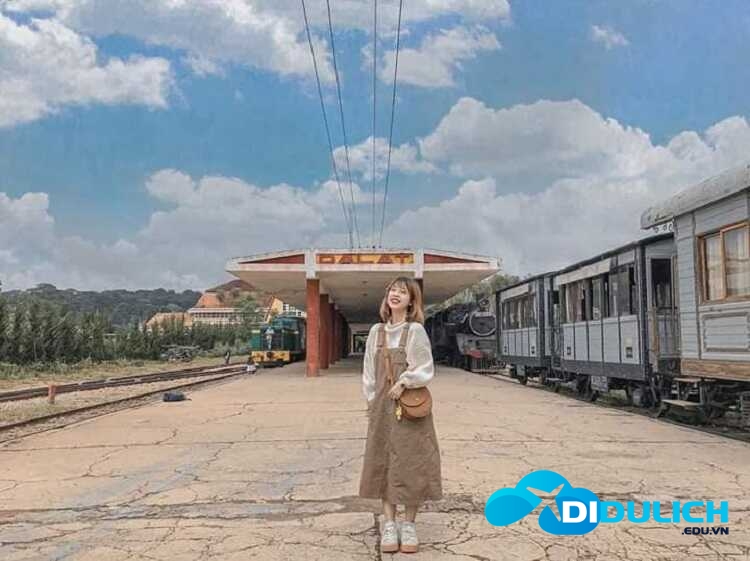 ga-da-lat-7_optimized Ga Đà Lạt, nhà ga xe lửa cổ nhưng chụp ảnh check in sống ảo cực đẹp