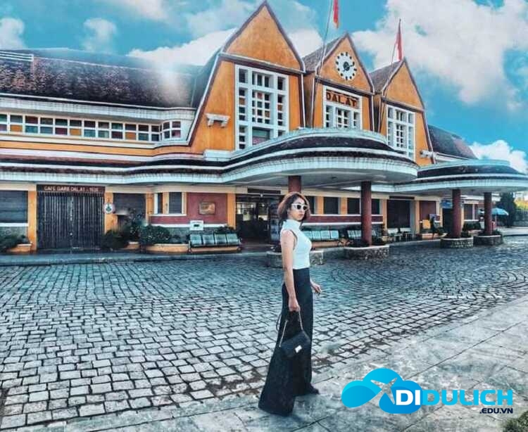 ga-da-lat-9_optimized Ga Đà Lạt, nhà ga xe lửa cổ nhưng chụp ảnh check in sống ảo cực đẹp