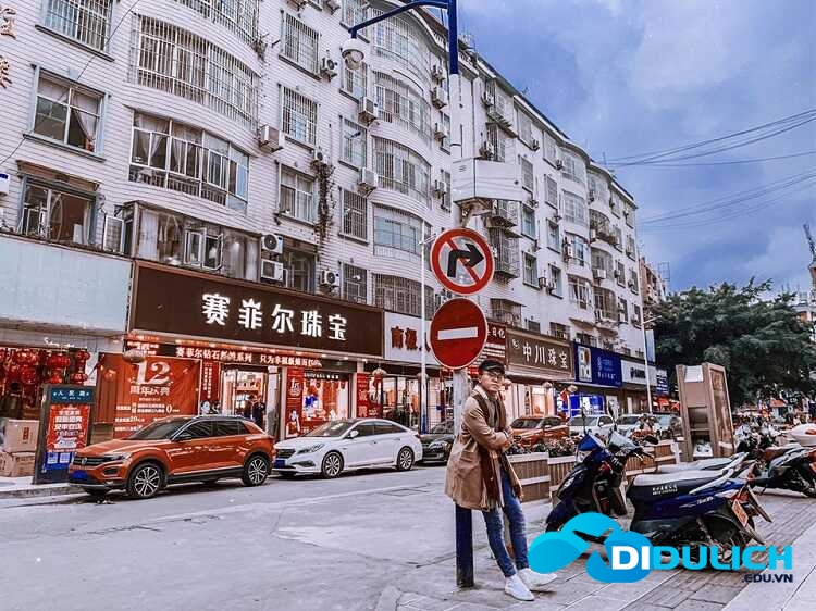 ha-khau-trung-quoc-7 Hà Khẩu, cửa khẩu Việt Nam mệnh danh tiểu Phượng Hoàng Cổ Trấn