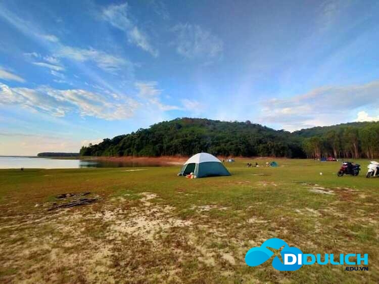 ho-dau-tieng-14_optimized Hồ Dầu Tiếng, hồ nước nhân tạo với vẻ đẹp nên thơ vạn người mê