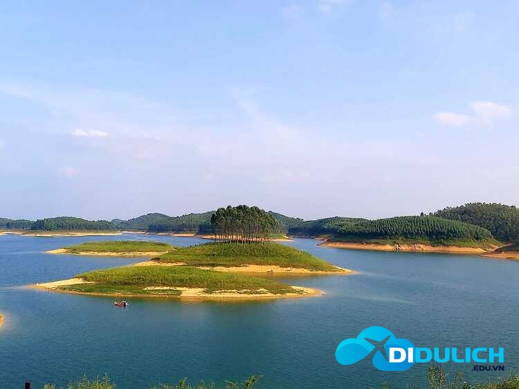 ho-thac-ba-yen-bai-15_optimized-1 Hồ Thác Bà, khu du lịch sinh thái với hồ nước nhân tạo của Yên Bái