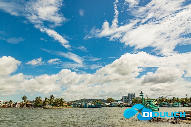 img-1380-1506827962_r_680x0 Dinh Cậu Phú Quốc