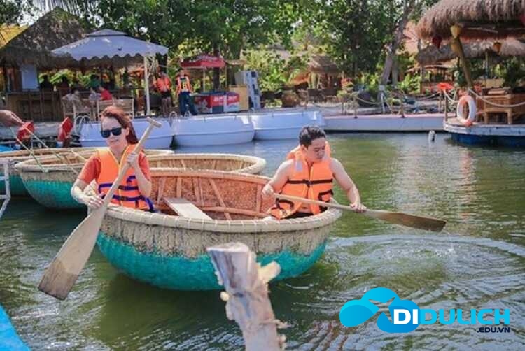lang-du-lich-tre-viet-7_optimized Làng du lịch Tre Việt