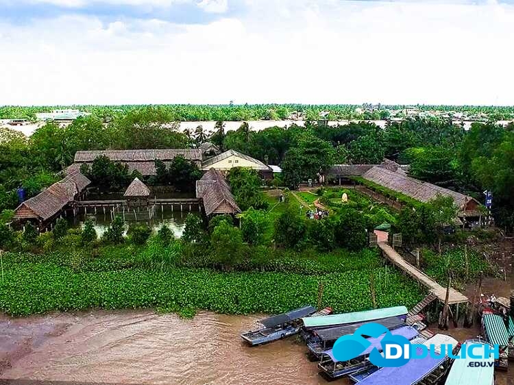 nha-hang-con-phung_optimized Ăn gì ở Cồn Phụng?