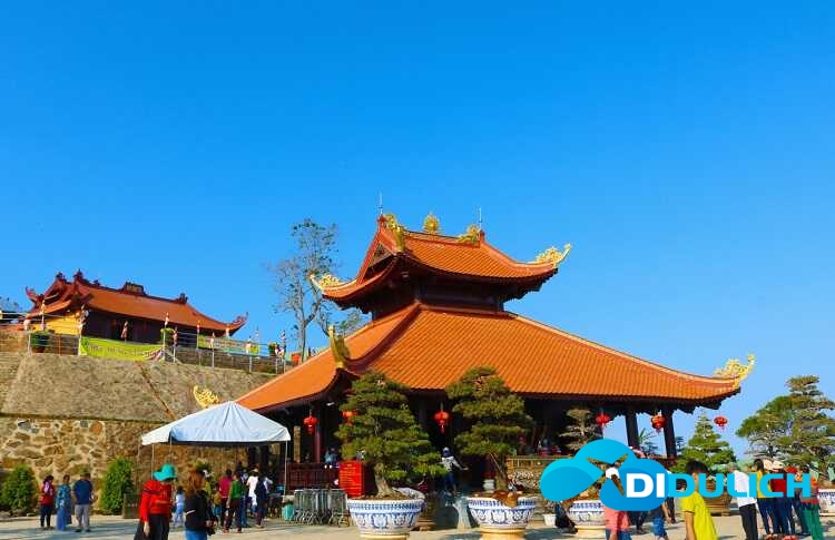 nui-ba-ra-binh-phuoc-4 Núi Bà Rá, khám phá chinh phục ngọn núi cao nhất Bình Phước