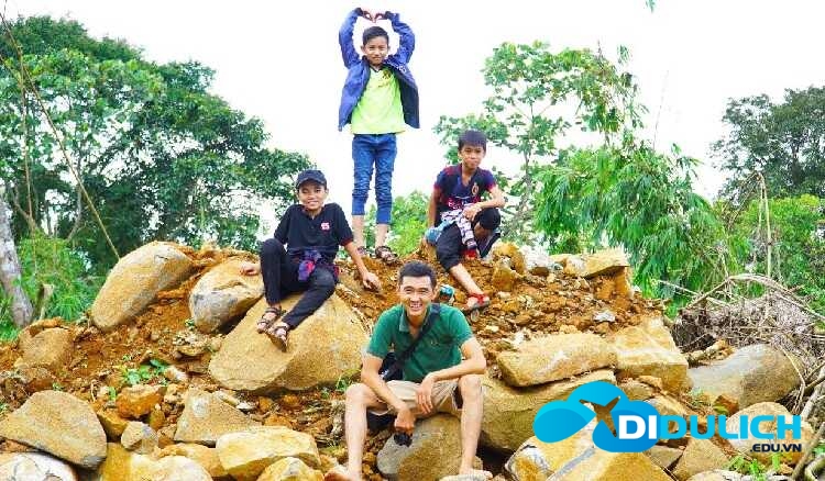nui-ba-ra-binh-phuoc-7 Núi Bà Rá, khám phá chinh phục ngọn núi cao nhất Bình Phước