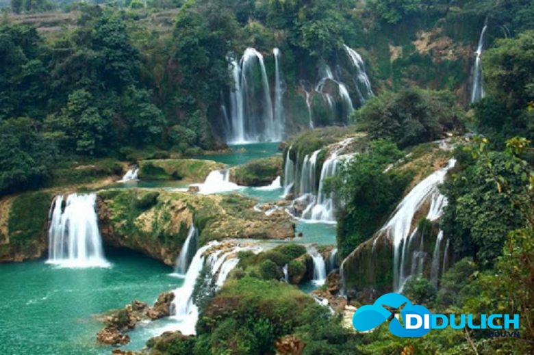 thac-bac-sapa-la-noi-thien-nhien-uu-dai-nhieu-danh-lam-thang-canh-dep-780x519-1 thác bạc
