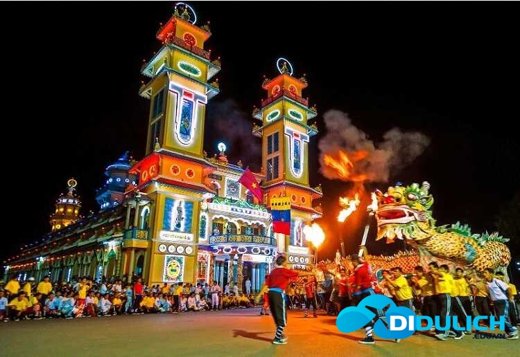 toa-thanh-tay-ninh-11_optimized-1 toàn cảnh lể hội