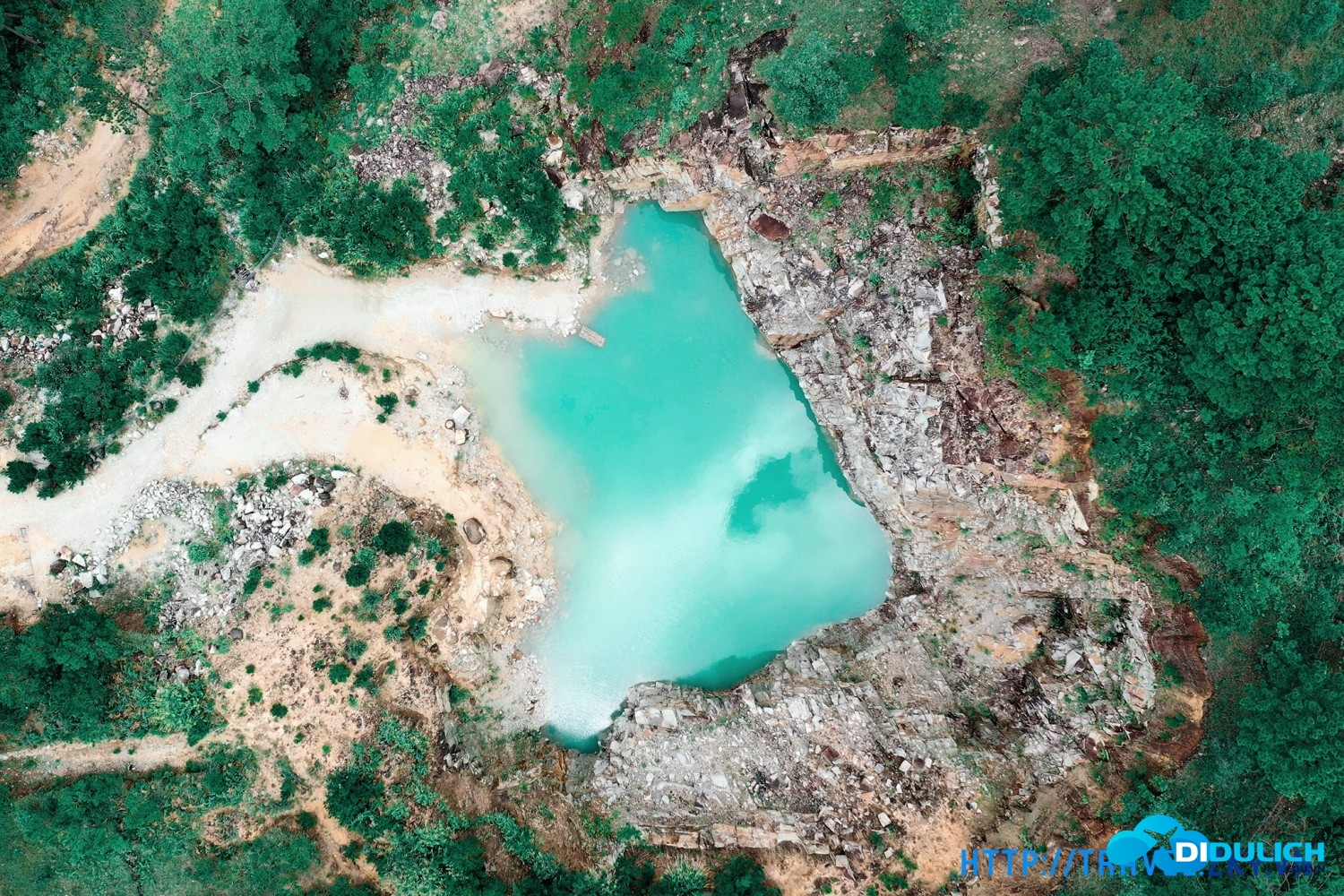 tuyet-tinh-coc-da-lat-7 view từ trên cao xuống tuyệt tình cốc