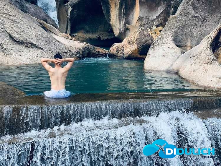 tuyet-tinh-coc-ninh-thuan-3 Tuyệt tình cốc Ninh Thuận, tuyệt cảnh suối tiên thác ba Hồ