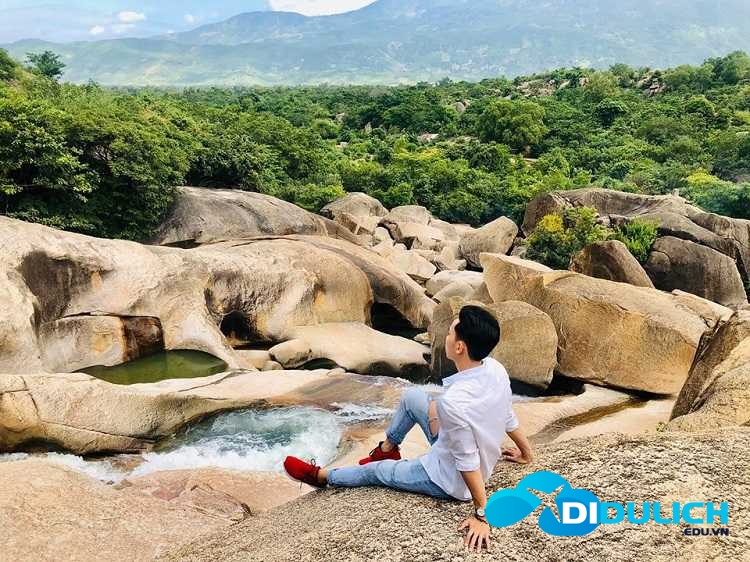 tuyet-tinh-coc-ninh-thuan-4-1 Tuyệt tình cốc Ninh Thuận, tuyệt cảnh suối tiên thác ba Hồ