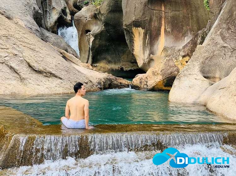 tuyet-tinh-coc-ninh-thuan-6 Tuyệt tình cốc Ninh Thuận, tuyệt cảnh suối tiên thác ba Hồ