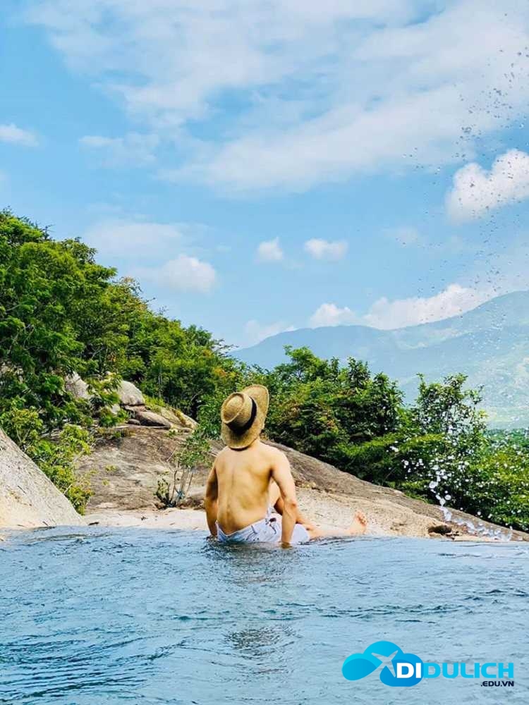 tuyet-tinh-coc-ninh-thuan-7 Tuyệt tình cốc Ninh Thuận, tuyệt cảnh suối tiên thác ba Hồ