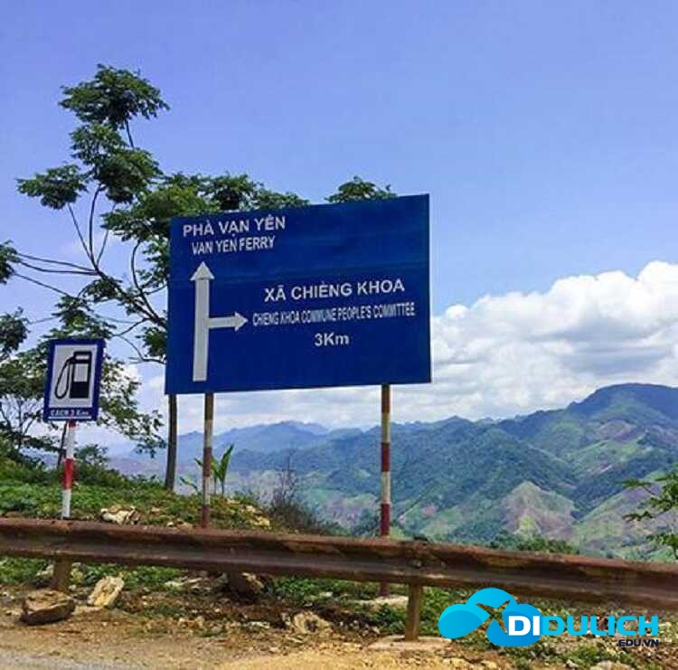 tuyet-tinh-coc-van-ho-moc-chau-thac-chieng-khoa-9_optimized biển thông báo đường đi
